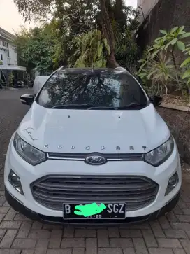 Ford Ecosport 1.5 Titanium A/T 
(Tipe tertinggi)
2014 Sunroof Putih