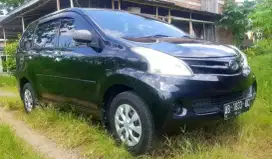 Daihatsu Xenia 2014 M Hitam Metalik