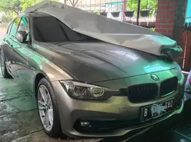 BMW 320i second 2020