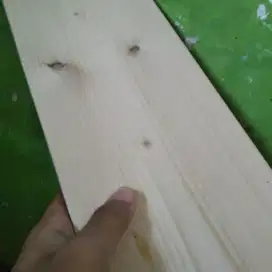 Papan jatilanda tanpa lubang paku eks palet