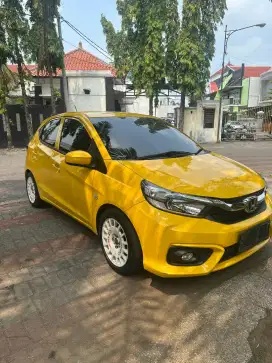 Honda Brio satya E-1. 2