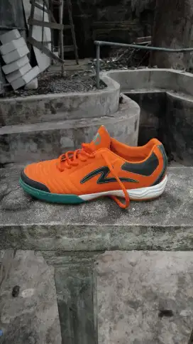 Sepatu Specs New