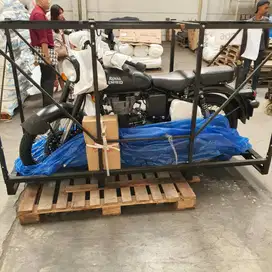 Royal Enfield classic 500 black stealth NEW