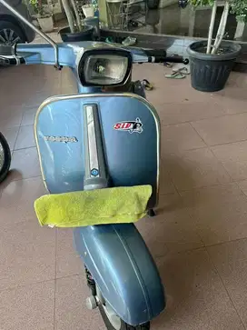 Vespa PTS 1977 surat lengkap warna biru