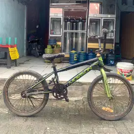 Sepeda BMX Second Termurah Siap Pakai