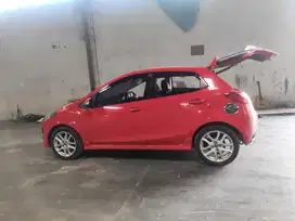 Mazda 2 2012 Bensin