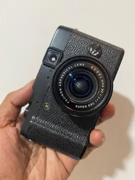 Kamera Fujifilm x10