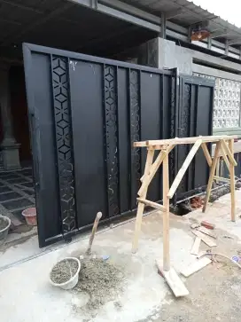 Gerbang, reling dan pagar