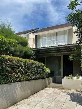 Jual / sewa Villa Rumah Montana Hills Taman Dayu