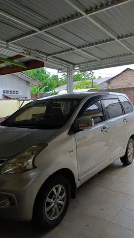 JUAL MOBIL AVANZA G MANUAL TANGAN PERTAMA TAHUN 2015