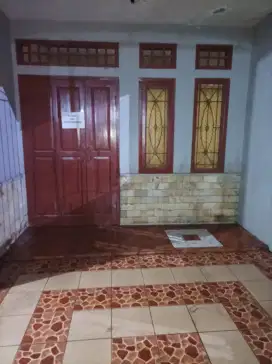 Dijual rumah di hook, garasi mobil dan motor