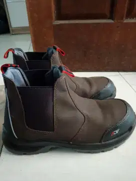 Dijual safety shoes