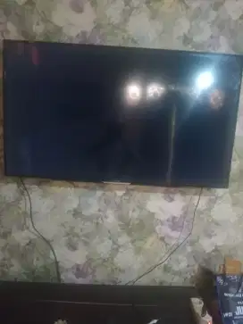 Dijual cepat tv sharp smart 43 inch sesuai kondisi