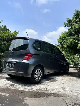 Honda Freed E PSD 2012 istimewa