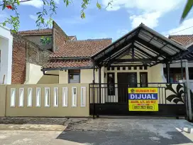 FLASH SALE - RUMAH SIAP HUNI HANYA 200JTan