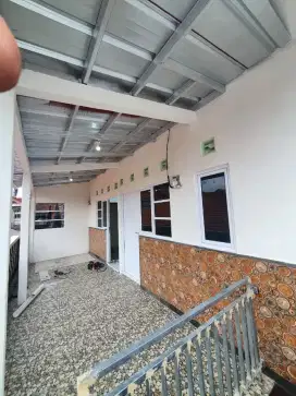 Di kontrakan/ Sewa Rumah Petak Bulanan lokasi strategis dan nyaman