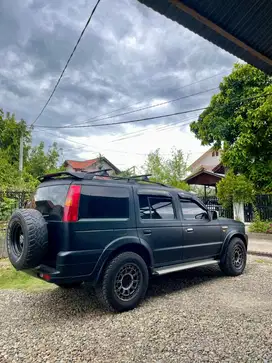 FORD EVEREST 4x4 MT 2005