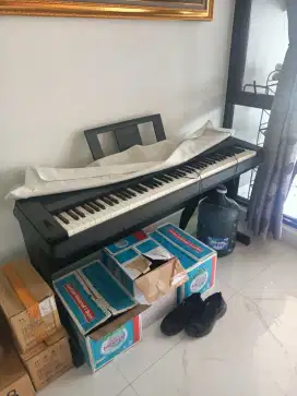 Piano digital Yamaha like new murah