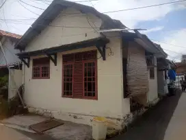 Kontrakan 3 pintu