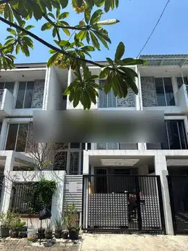 Dijual Rumah Taman Semanan Indah , Bagus Dan Siap Huni, Strategis