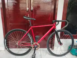 Sepeda fixie soloist 02