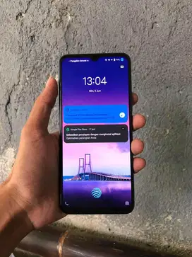 Vivo v21 8+4/128