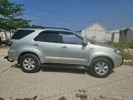 Toyota Fortuner 2010 Diesel