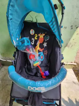 Stroller anak merk DOES