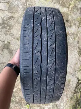 Ban Mobil Bekas Bridgestone R14 185/60 2 Pcs