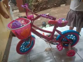 Sepedah anak nya baru beli 1 minggu