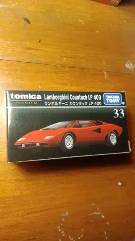 Tomica Premium 33 Lamborghini Countach LP 400