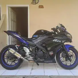 YAMAHA R25 V1 2016