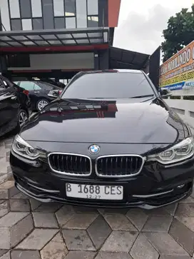 BMW 320I F30 Sport 2.0L A/T 2017