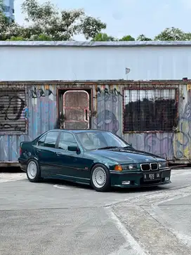 Bmw E36 sedan MT 1997 ASC