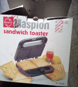 Dijual murah alat pemanggang roti listrik