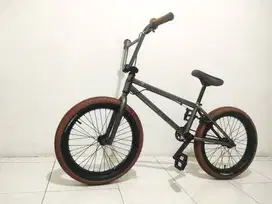 Sepeda BMX Freestyle KHE Cope 20 Complete Bike