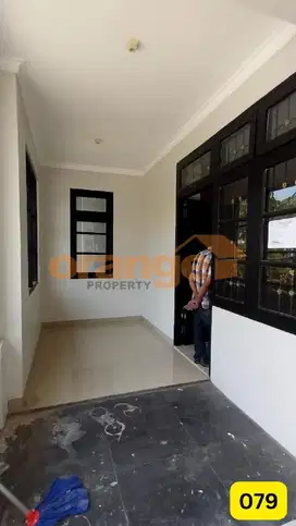 Dijual Cepat Rumah 2 lantai di dalam cluster Kota Wisata Cibubur