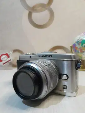 OLYMPUS PEN EP3 KIT 14 42 LIKE NEW BERGARANSI