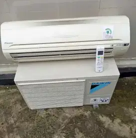 AC Daikin 1/2 PK Lowwatt