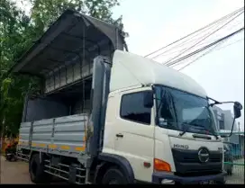 Hino Lohan FG 235 JL Wingbox 6banLong Fullors BioSolar/Mitsubishi Fuso