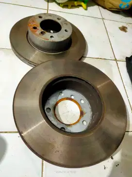 Disc Brake belakang BMW seri E