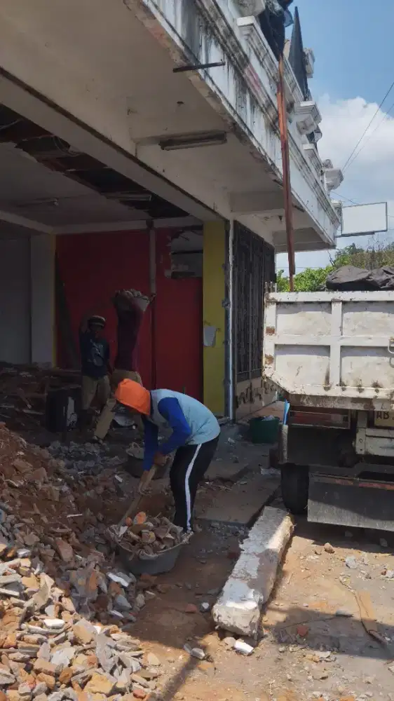 jasa buang puing dan pengurukan lahan