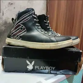 Sepatu Sneakers Playboy High-off