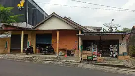 Dijual rumah + toko