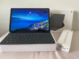 Huawei matepad 10,4 like new complit keyboard and pen