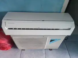 Daikin 1/2pk bergaransi