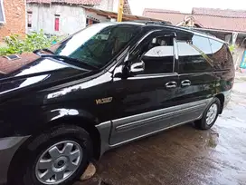 Kia Sedona 2003 Bensin