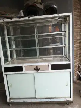 Etalase jualan serbaguna