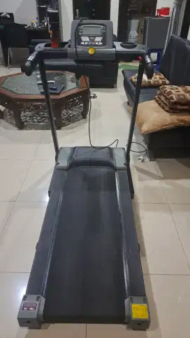 Dijual, Treadmills merek Relent 1300