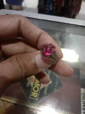 Cincin Merah Delima